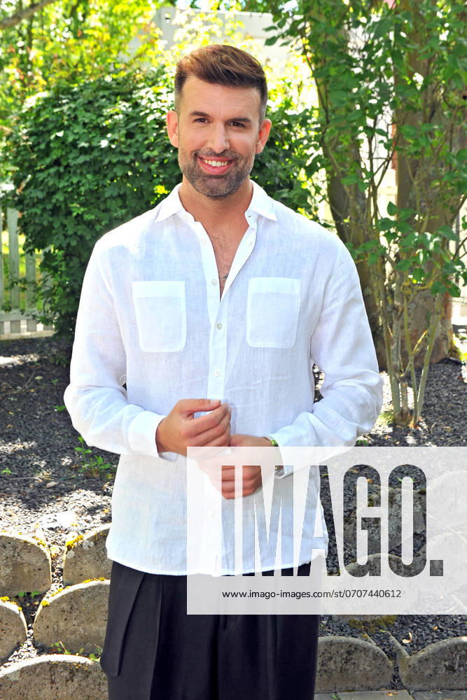 ZDF Fernsehgarten singer Jay Khan during the ZDF entertainment show Fernsehgarten on 07 07 2024 in Mainz 20240707MWI148724