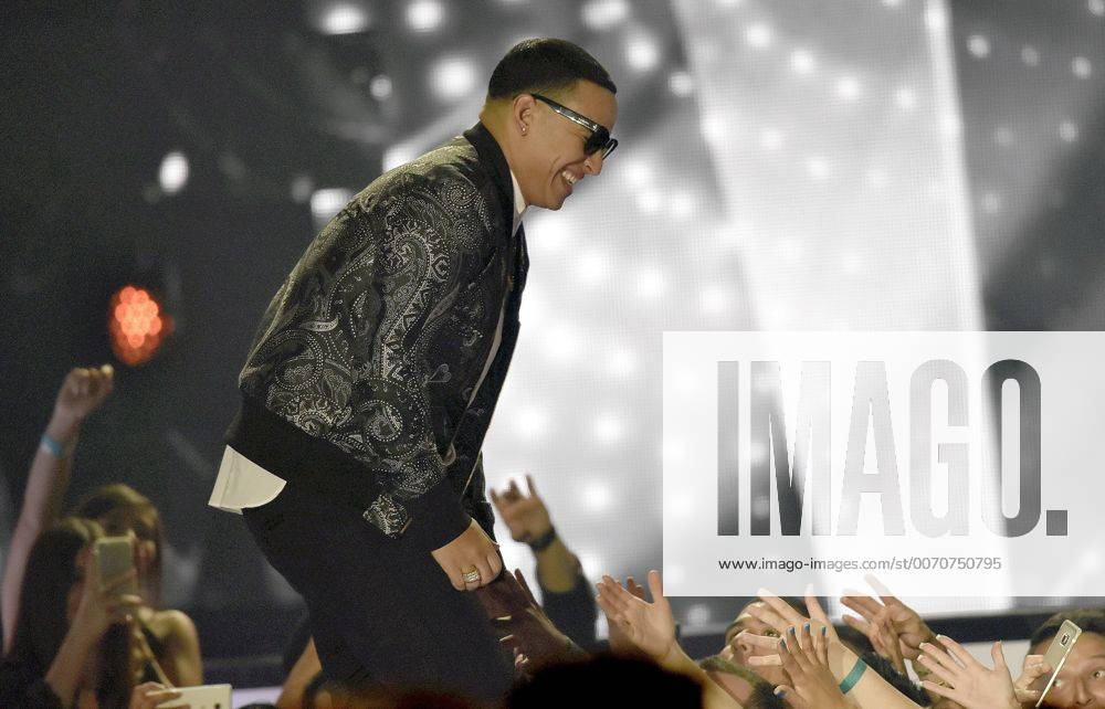 Latin artist Daddy Yankee perform during the 2016 Billboard Latin Music Awards at the Bank United Center, University of Miami, Miami, Florida on April 28, 2016. MIA20160428118 GARYxIxROTHSTEIN