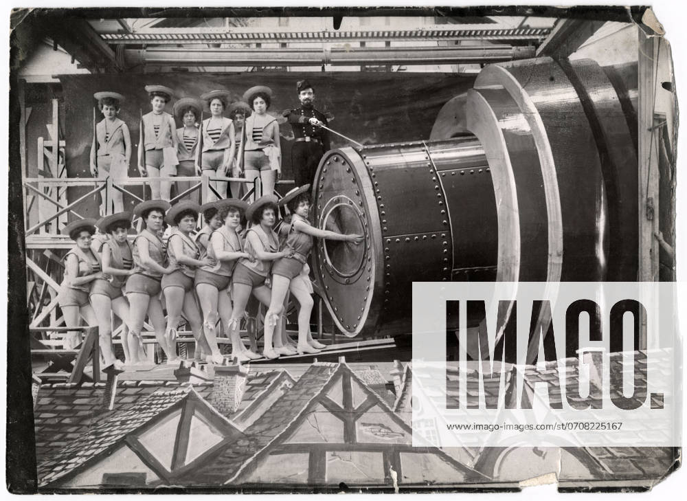 Le voyage dans la lune - filmstill SCENE in Le voyage dans la lune (1902) (A Trip to the Moon) (A Trip to Mars)
