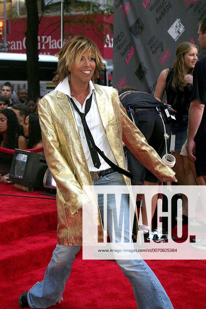 Jan. 1, 2011 - New York, New York, U.S. - K32463JBB.MTV VIDEO MUSIC AWARDS. ARRIVALS..RADIO New York MUSIC HALL, NEW YORK New York.. 2003.08 28 2003.STEVEN COJOCARU - ZUMAba9_
