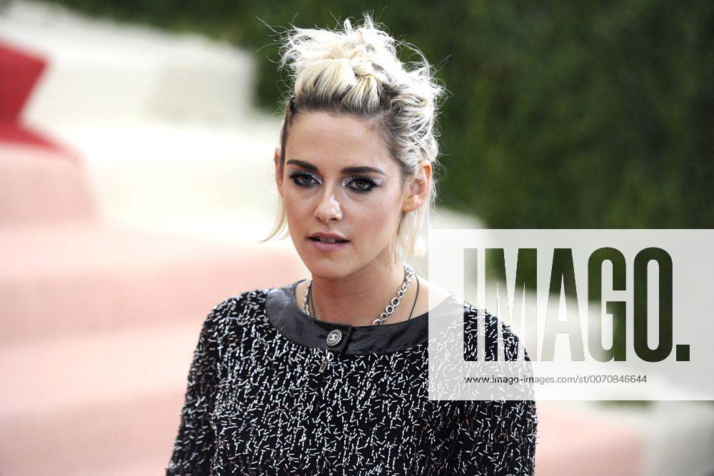 Kristen Stewart bei der Manus x Machina: Fashion in an Age of Technology Costume Institute Gala im Metropolitan Museum of Art. New York, 02.05.2016 Foto:xD.Tinex xFuturexImage