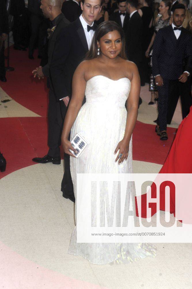 Mindy Kaling bei der Manus x Machina: Fashion in an Age of Technology Costume Institute Gala im Metropolitan Museum of Art. New York, 02.05.2016 Foto:xD.Tinex xFuturexImage