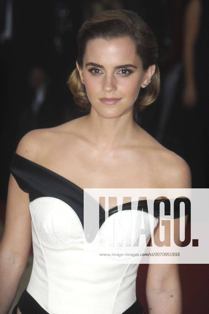 Emma Watson bei der Manus x Machina: Fashion in an Age of Technology Costume Institute Gala im Metropolitan Museum of Art. New York, 02.05.2016 Foto:xD.Tinex xFuturexImage