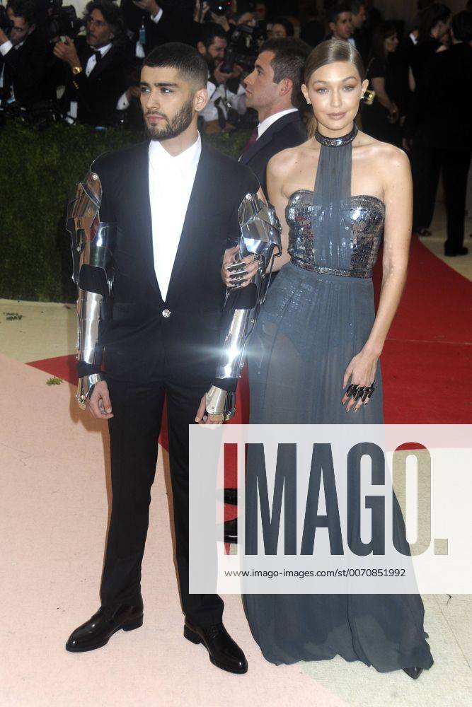 Zayn Malik (One Direction) und Gigi Hadid bei der Manus x Machina: Fashion in an Age of Technology Costume Institute Gala im Metropolitan Museum of Art. New York, 02.05.2016 Foto:xD.Tinex xFuturexImage