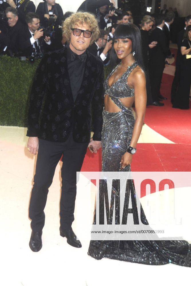 Peter Dundas und Naomi Campbell bei der Manus x Machina: Fashion in an Age of Technology Costume Institute Gala im Metropolitan Museum of Art. New York, 02.05.2016 Foto:xD.Tinex xFuturexImage