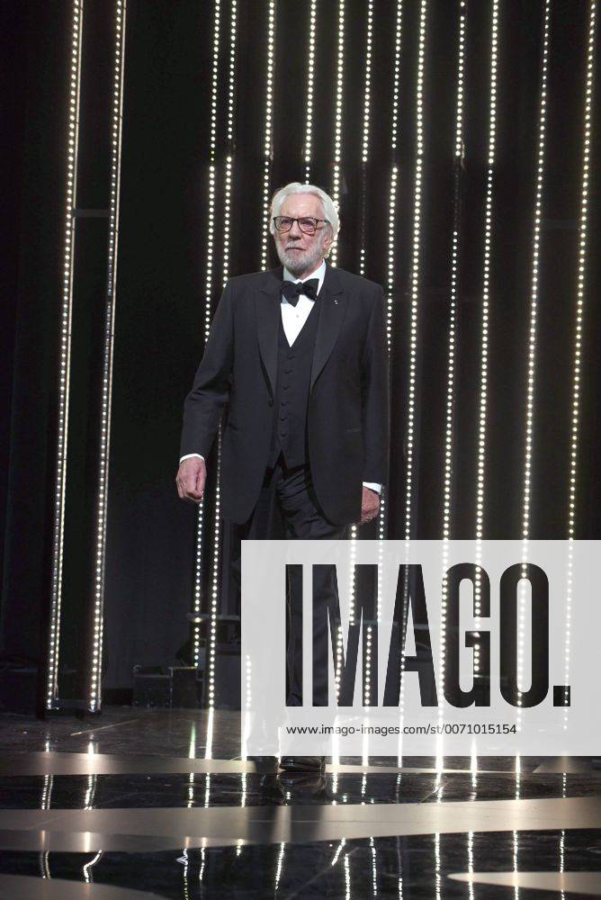 Serge Arnal Starface 2016-05-11 France 69th Annual Cannes Film Festival. Opening ceremony. 69ème Festival International du film de Cannes. Cérémonie d Ouverture.