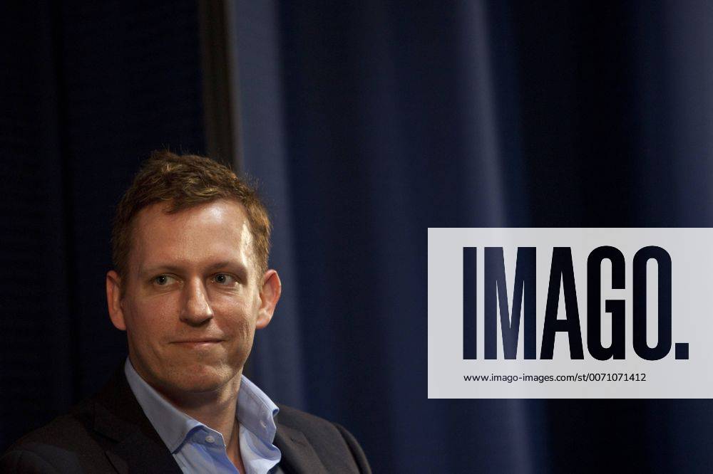 Feb 4, 2011 - San Francisco, California, U.S. - Paypal founder PETER THIEL ranks among Silicon Valleys biggest entrepreneur stars and venture capitalist legends. The controversial Liberterian is also president of Clarium Capital, founder of Singularity University and supporter of SeaSteading. - ZUMAw49_