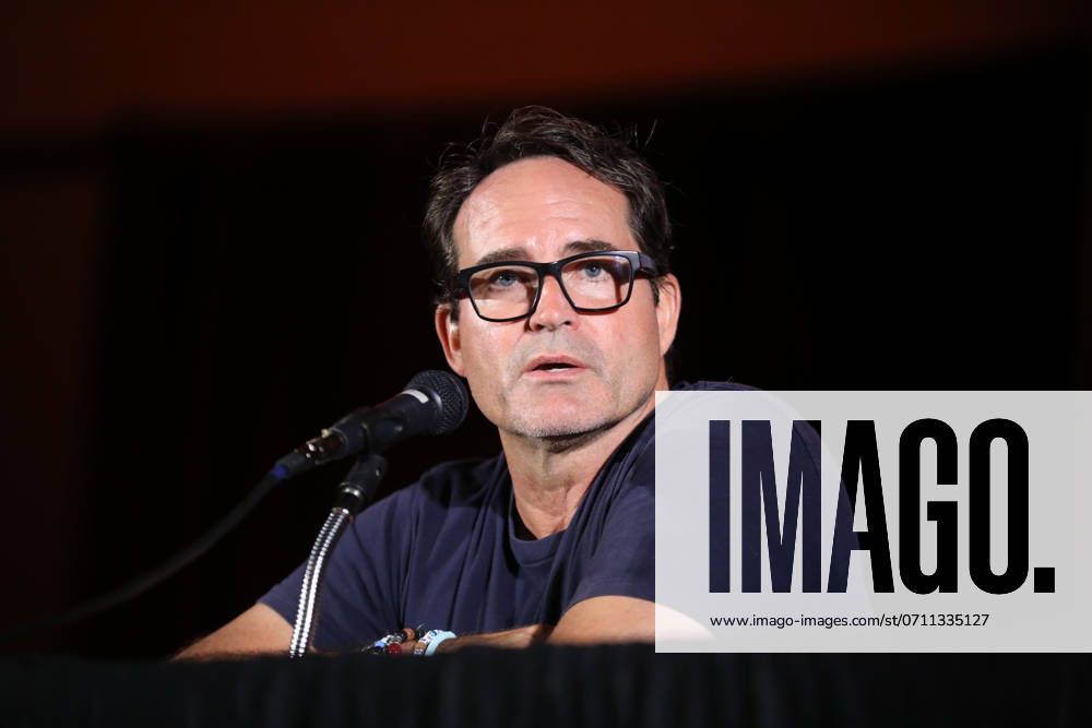 Actor JASON PATRIC speaks at the 2024 Mad Monster Party at the Renaissance Phoenix Glendale Hotel & Spa in Glendale, Arizona. Glendale USA - ZUMAg247 20240715_znp_g247_003