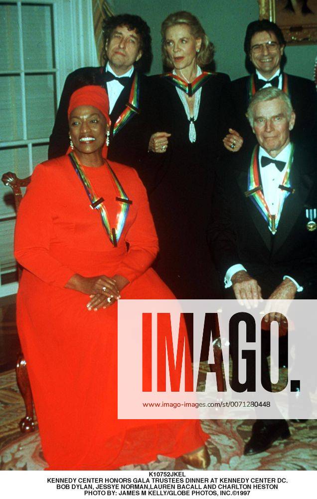 Jan. 1, 2011 - K10752JKEL.KENNEDY CENTER HONORS GALA TRUSTEES DINNER AT KENNEDY CENTER DC..BOB DYLAN, JESSYE NORMAN,LAUREN BACALL AND CHARLTON HESTON. JAMES M KELLY 1997 - ZUMAg49_
