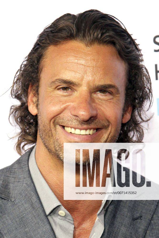 Stephan Luca bei der Verleihung vom Studio Hamburg Nachwuchspreis 2016 im Thalia Theater. Hamburg, 02.06.2016 Foto:xFuturexImage