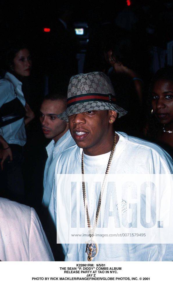 Jan. 1, 2011 - K22861RM: 9 5 01.THE SEAN P. DIDDY COMBS ALBUM .RELEASE PARTY AT TAO IN NYC..JAY Z. RICK MACKLER 2001 - ZUMAg49_