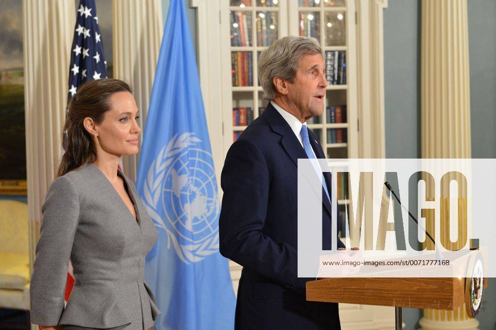 Washington, DC, United States - U.S. Secretary of State John Kerry and United Nations High Commissioner for Refugees Special Envoy Angelina Jolie Pitt during a press conference on World Refugees Day at the Department of State June 20, 2016 in Washington D.C. Washington United States - ZUMAp138