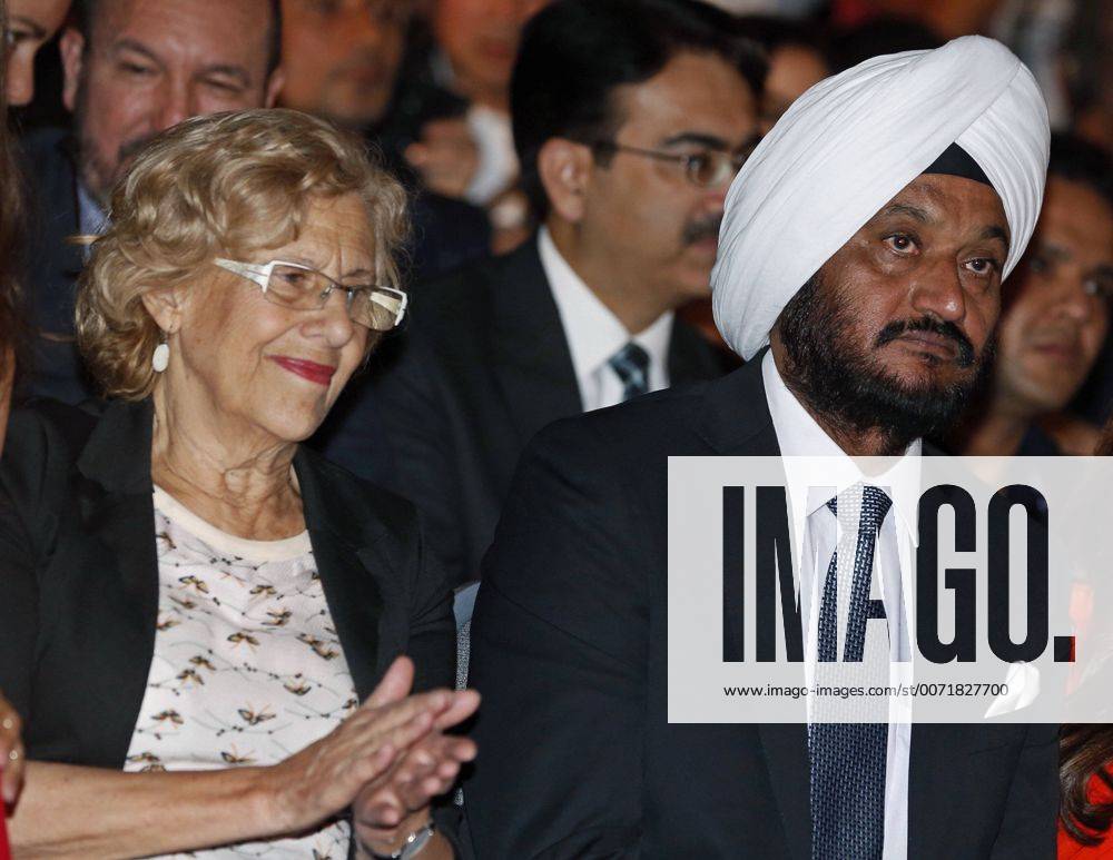 Verleihung der Bollywood Oscars in Madrid Madrid s Mayoress Manuela Carmena (L) and executive director Maruti Suzuki, R. S. Kalsi during the presentation of the IIFA-Madrid 2016, the awarding gala of Bollywood s Oscars, at Palace Hotel in Madrid, Spain, 23 June 2016. EFE Javier Lizon PRESENTATION OF THE IIFA AWARDS GALA IN MADRID !ACHTUNG: NUR REDAKTIONELLE NUTZUNG! MAD002 20160623-636023167757318182
