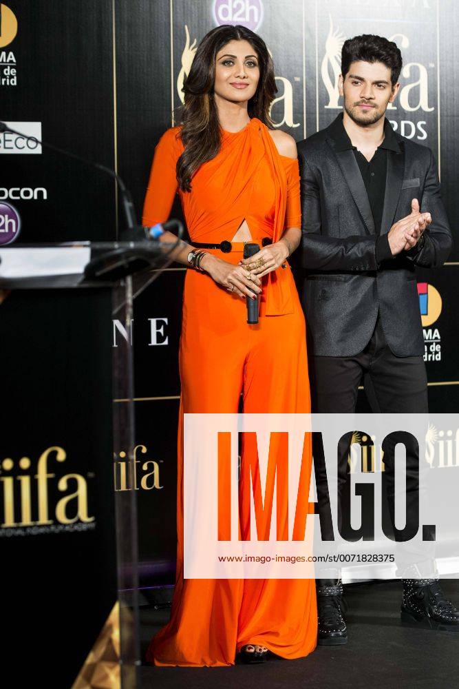 Verleihung der Bollywood Oscars in Madrid Indian actress Shilpa Shetty and indian actor Sooraj Pancholi during the presentation of the IIFA Awards in Madrid. June 23, 2016. (20160623039)