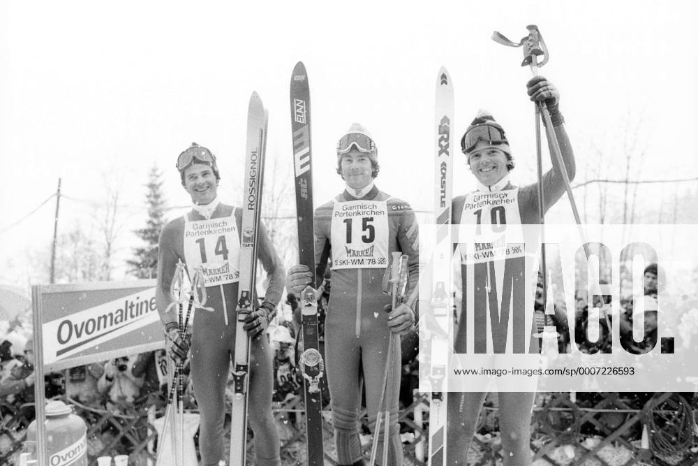 Siegerehrung Riesenslalom Alpine Ski WM 1978 in Garmisch Partenkirchen: Weltmeister Ingemar Stenmark (Schweden, Mitte) zwischen den plazierten Andreas Wenzel (re.) und Willi Frommelt (beide Liechtenstein) Alpiner Skilauf WM Herren Alpine Ski WM 1978, Ski Alpin, Skisport, Riesenslalom Gruppe Garmisch Partenkirchen Freude,