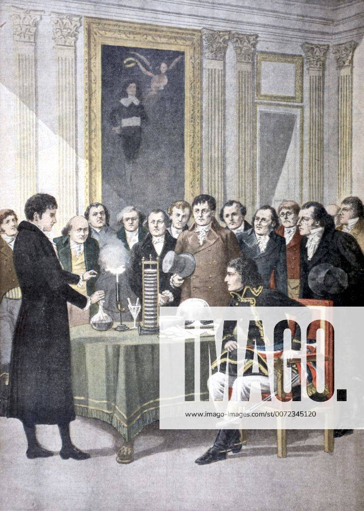 Alessandro Volta (1725-1827) Italian physicist, demonstrating his pile (battery) to Napleon. From Le Petit Journal , Paris, 1901. WHA !ACHTUNG AUFNAHMEDATUM GESCHÄTZT!