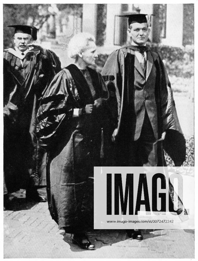 IMAGO ICONS: Marie Curie Marie CURIE (1867-1934) Polish-born French physicist during her tour of the United States in 1921 with Dean Pegram of the School of Engineering, Columbia University WHA !ACHTUNG AUFNAHMEDATUM GESCHÄTZT!