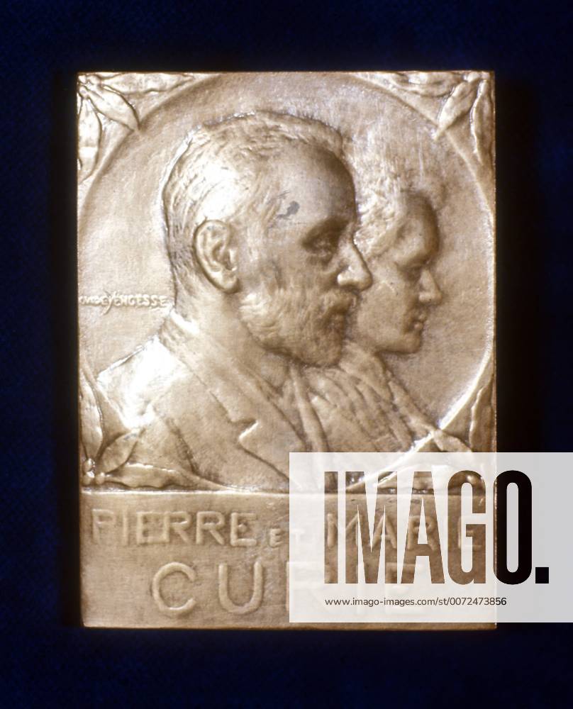 IMAGO ICONS: Marie Curie Marie (1867-1934) and Pierre (1859-1906) Curie. From a commemorative plaquette. In 1903 the Curies shared the Nobel prize for physics with Henri Becquerel for work on radioactivity WHA !ACHTUNG AUFNAHMEDATUM GESCHÄTZT!