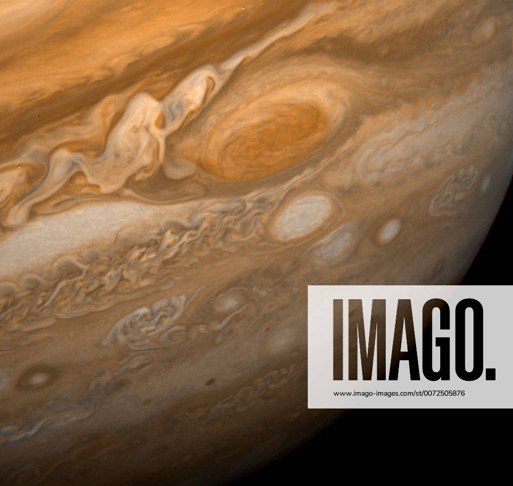 This dramatic view of Jupiter s Great Red Spot and its surroundings was obtained by Voyager 1 on Feb. 25, 1979. WHA !ACHTUNG AUFNAHMEDATUM GESCHÄTZT!