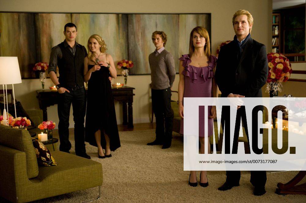 RELEASE DATE: November 20, 2009. MOVIE TITLE: Twilight: New Moon. STUDIO: Imprint Entertainment. PLOT: After Bella recovers from the vampire attack that almost claimed her life, she looks to celebrate her birthday with Edward and his family. However, a minor accident during the festivities results in Bella s blood being shed, a sight that proves too intense for the Cullens, who decide to leave the town of Forks, Washington for Bella and Edward s sake. Initially heartbroken, Bella finds a form of comfort in reckless living, as well as an even-closer friendship with Jacob Black. Danger in different forms awaits. PICTURED: PETER FACINELLI as Dr. Carlisle Cullen, ELIZABETH REASER as Esme Cullen, KELLAN LUTZ as Emmett Cullen and JACKSON RATHBONE as Jasper Hale. - ZUMAg90_
