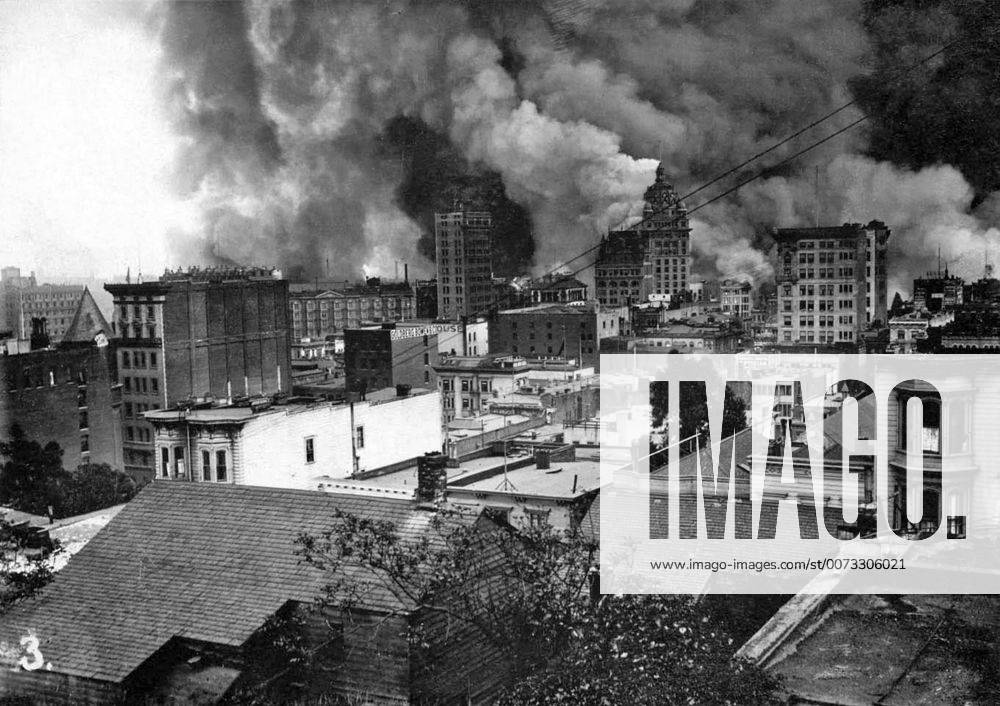 View from southeast slope of Nob Hill of fires burning, south of Market district following the San Francisco earthquake of 1906. WHA !ACHTUNG AUFNAHMEDATUM GESCHÄTZT!