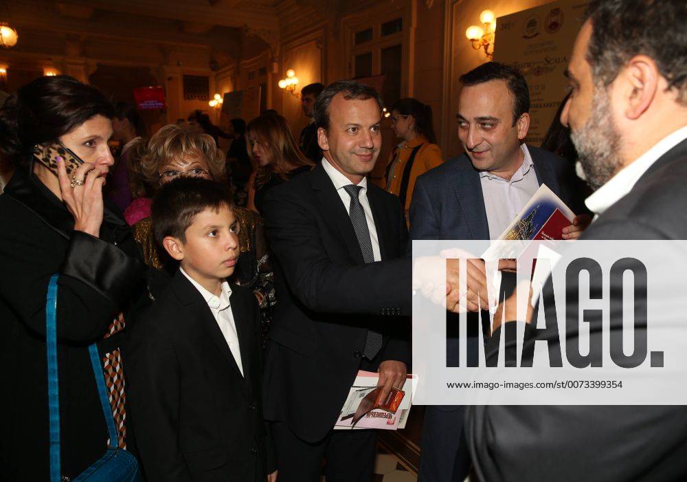 Russia s deputy prime minister Arkady Dvorkovich (C) with wife Zumrud Rustamova and son (L), and Russian-Armenian entrepreneur and philanthropist Ruben Vardanyan (R back) at Moscow s Bolshoi Theatre where a production of Giuseppe Verdi s opera Simon Boccanegra is to be presented by the Teatro alla Scala (Milan s grand opera house) as part of the 2016 Chereshnevy Les Open Art Festival. Artyom Korotayev TASS TS031152