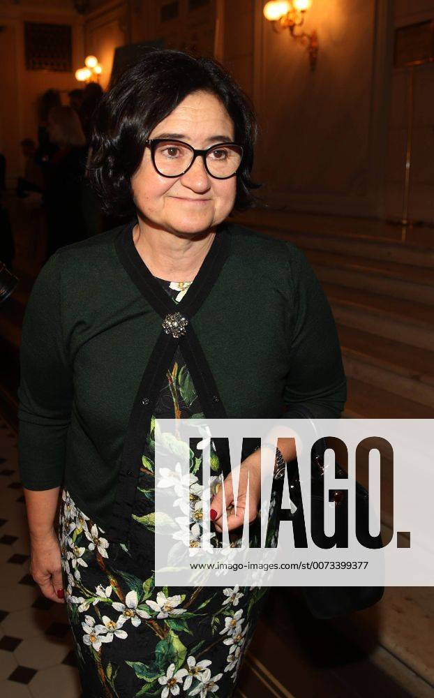 Tretyakov Gallery director Zelfira Tregulova at Moscow s Bolshoi Theatre where a production of Giuseppe Verdi s opera Simon Boccanegra is to be presented by the Teatro alla Scala (Milan s grand opera house) as part of the 2016 Chereshnevy Les Open Art Festival. Artyom Korotayev TASS TS031153