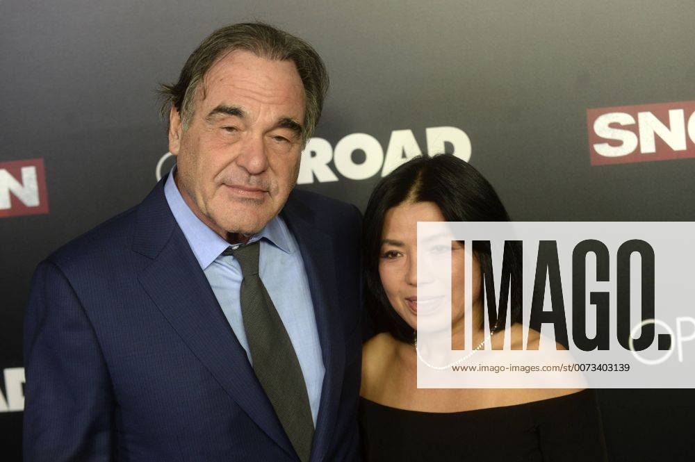 Oliver Stone mit Gattin Sun-jung Jung bei der Premiere des Kinofilms Snowden im AMC Loews Lincoln Square. New York, 13.09.2016 Foto:xD.Tinex xFuturexImage