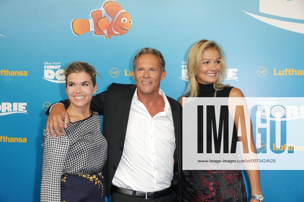 Anke Engelke, Christian Tramitz und Franziska van Almsick bei der Findet Dorie Kino Premiere am 15.09.2016 in Berlin Findet Dorie Kinopremiere in Berlin, 2016