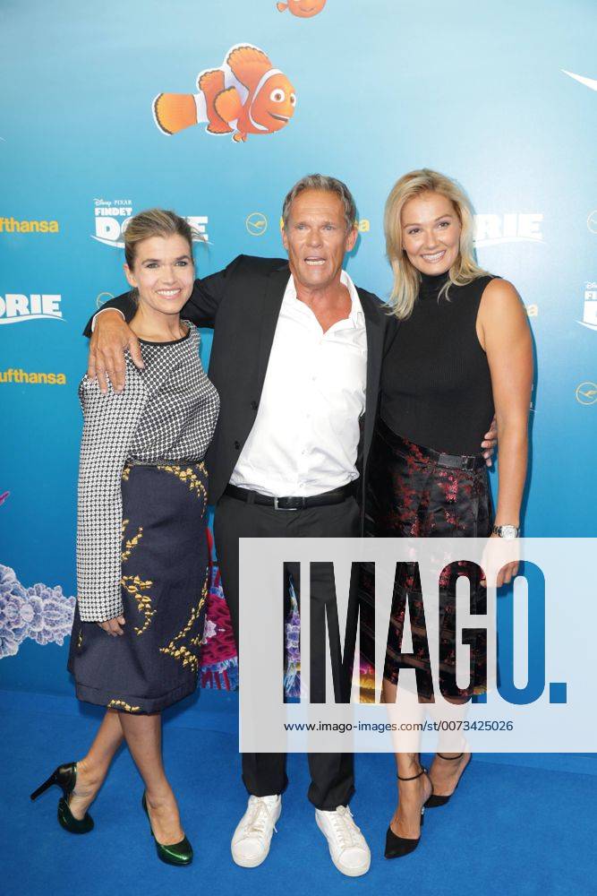 Anke Engelke, Christian Tramitz und Franziska van Almsick bei der Findet Dorie Kino Premiere am 15.09.2016 in Berlin Findet Dorie Kinopremiere in Berlin, 2016