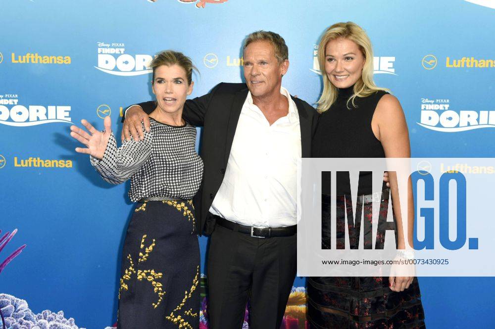Anke Engelke, Christian Tramitz und Franziska van Almsick bei der Premiere des Kinofilms Findet Dorie Finding Dory im Zoo Palast. Berlin, 15.09.2016 Foto:xFredericx xFuturexImage