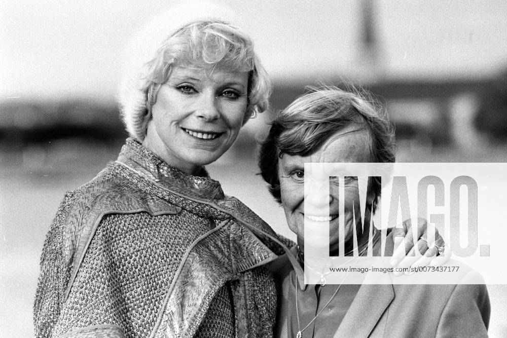 Schauspielerin Elke Sommer mit ihrer Mutter Renate Schletz 1983 in Mainz