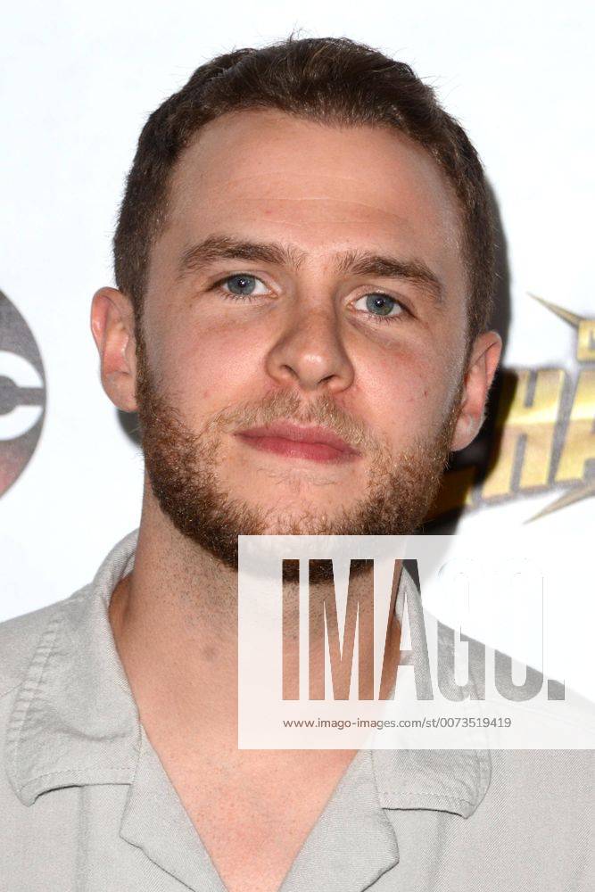 LOS ANGELES - SEP 19: Iain De Caestecker at the Agents Of SHIELD Season 4 Premiere at the Pacific Theater at The Grove on September 19, 2016 in Los Angeles, CA