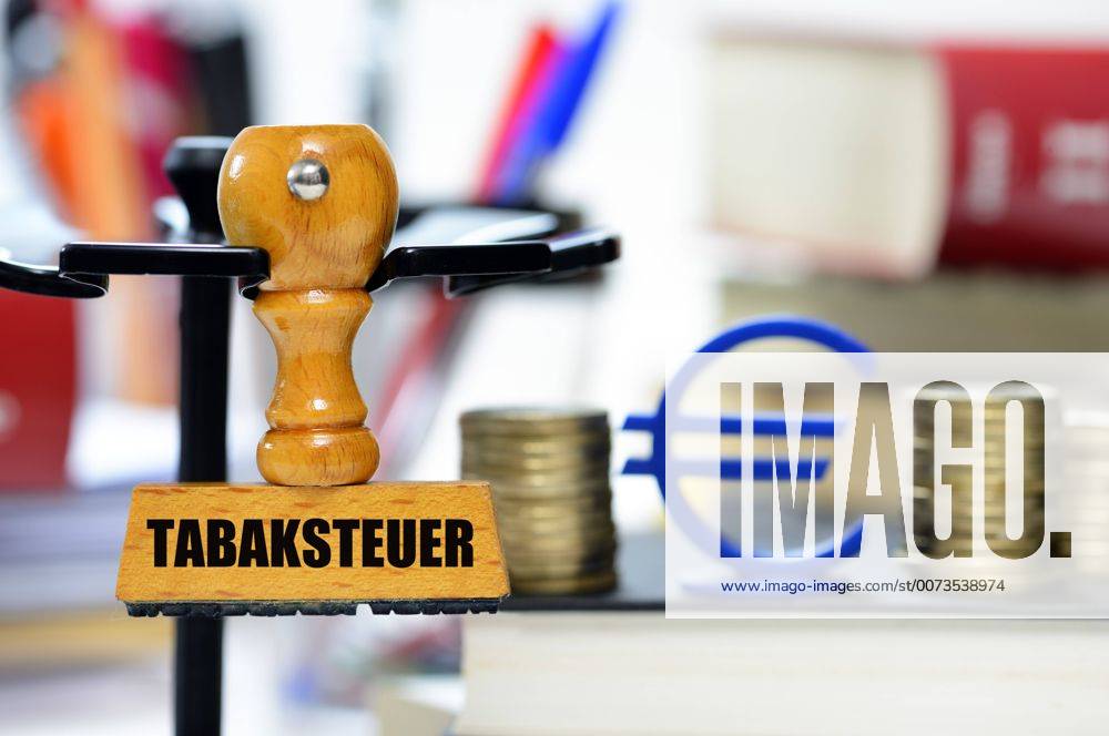 Stempel mit der Aufschrift Tabaksteuer ** NUR FUER REDAKTIONELLE ZWECKE ** **