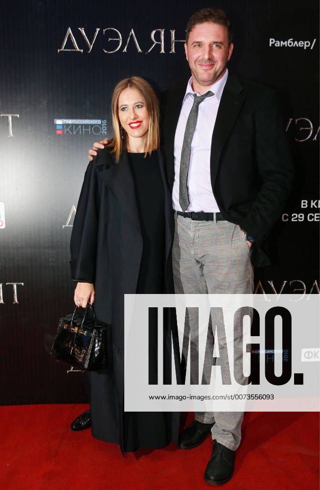 Russian actor Maxim Vitorgan (R) and his wife, Russian TV presenter Ksenia Sobchak attend the Moscow premiere of Russian director Alexei Mizgirev s new film The Duelist at the Formula Kino na Kutuzovskom Cinema. Sergei Fadeichev TASS TS031F4A