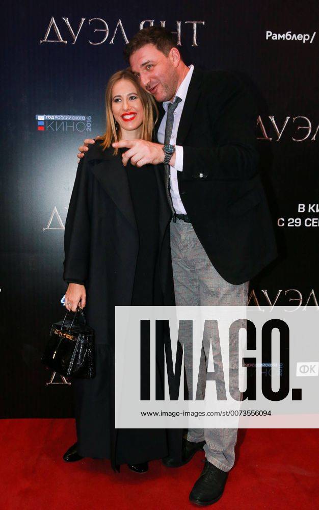 Russian actor Maxim Vitorgan (R) and his wife, Russian TV presenter Ksenia Sobchak attend the Moscow premiere of Russian director Alexei Mizgirev s new film The Duelist at the Formula Kino na Kutuzovskom Cinema. Sergei Fadeichev TASS TS031F4B