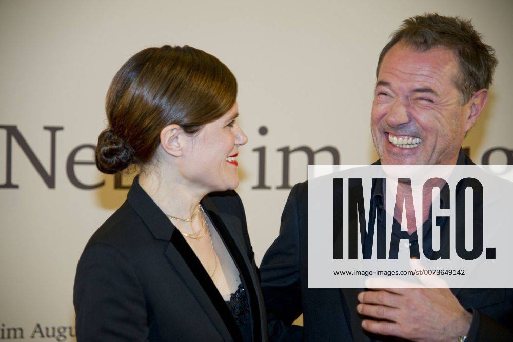 Sebastian KOCH, Schauspieler, Fritzi HABERLANDT, Schauspielerin, Filmpremiere Nebel im August , in der Lichtburg in Essen