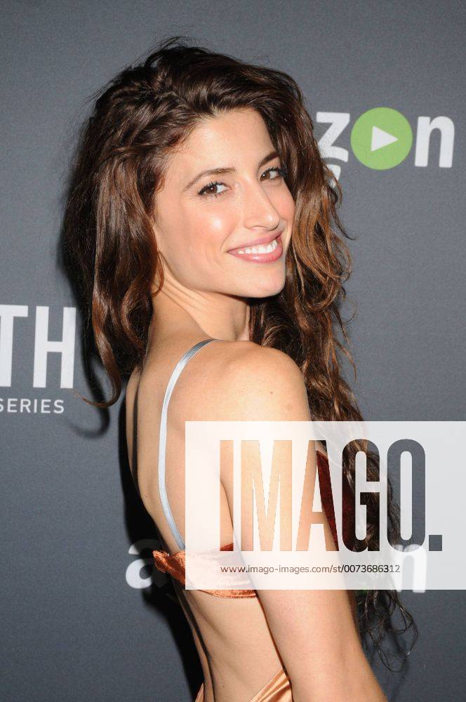 Los Angeles, California, United States - September 29th 2016 - Los Angeles California USA - Actress TANIA RAYMONDE at the Goliath Premiere held at the London West Hollywood Hotel, Los Angeles Los Angeles United States - ZUMAf05_