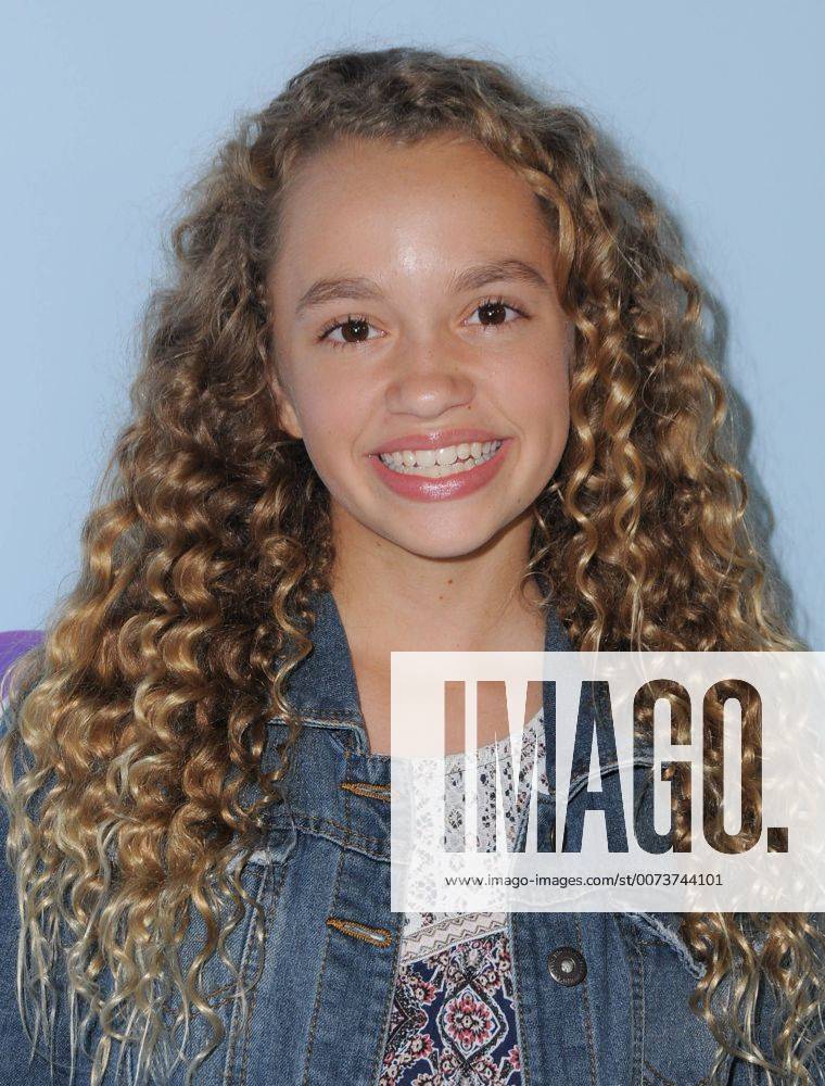 Hollywood, CA, United States - 05 October 2016 - Hollywood, California. Jillian Spaeder. Premiere Of Disney Channel s The Swap held at ArcLight Cinemas. Photo Credit: AdMedia Hollywood United States - ZUMAa123