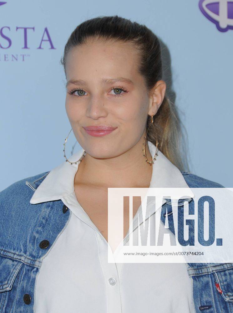 Hollywood, CA, United States - 05 October 2016 - Hollywood, California. Charli Barcena. Premiere Of Disney Channel s The Swap held at ArcLight Cinemas. Photo Credit: AdMedia Hollywood United States - ZUMAa123