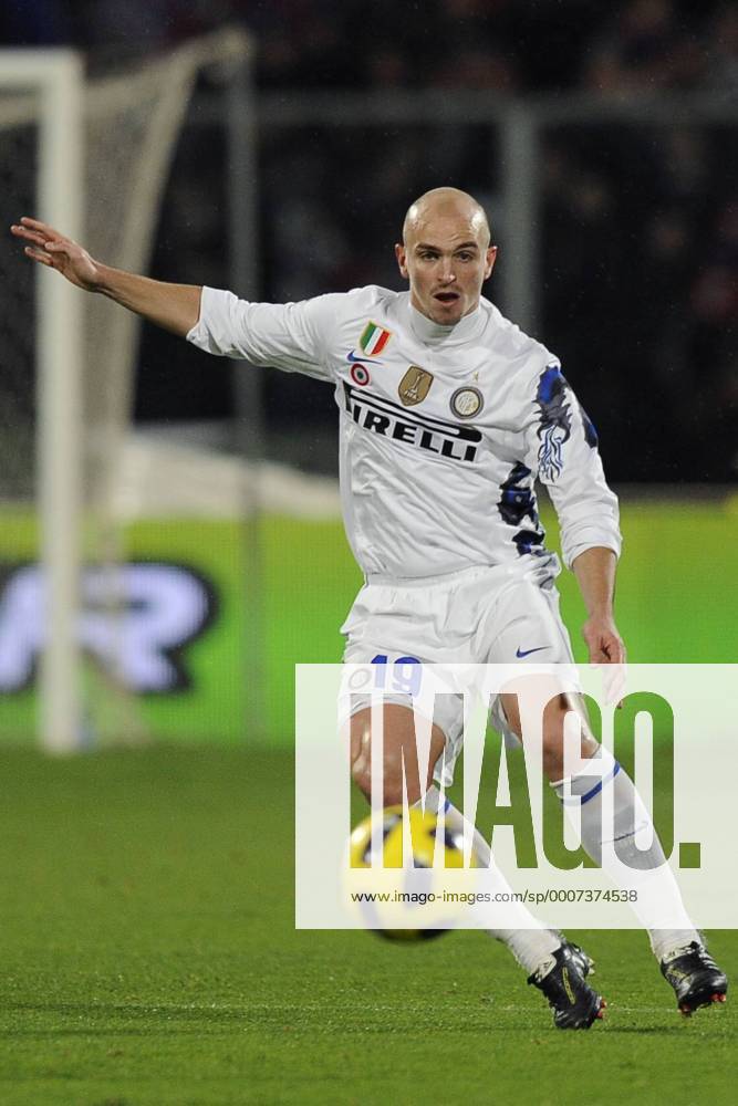 AC Florenz ACF Fiorentina (lila) vs. Inter Mailand (weiß) --- Esteban Cambiasso