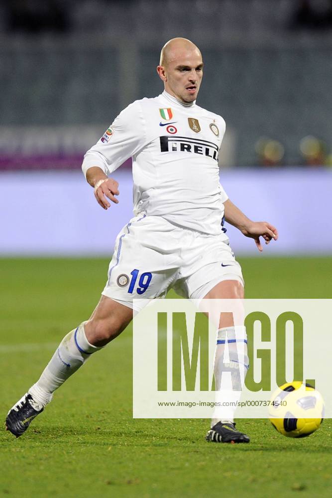 AC Florenz ACF Fiorentina (lila) vs. Inter Mailand (weiß) --- Esteban Cambiasso