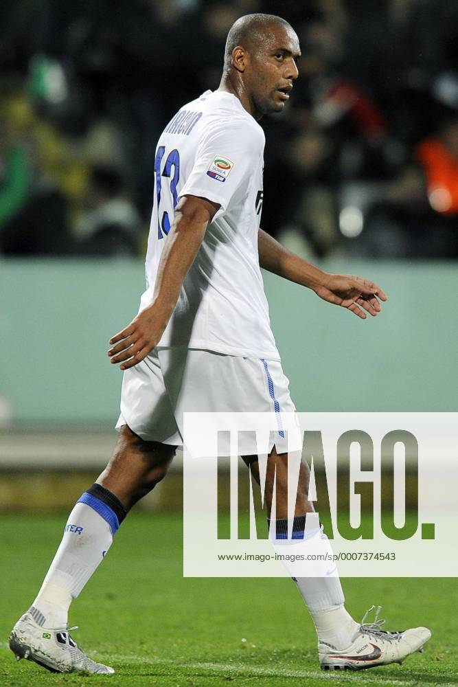 AC Florenz ACF Fiorentina (lila) vs. Inter Mailand (weiß) --- Maicon o0 Enttäuschung