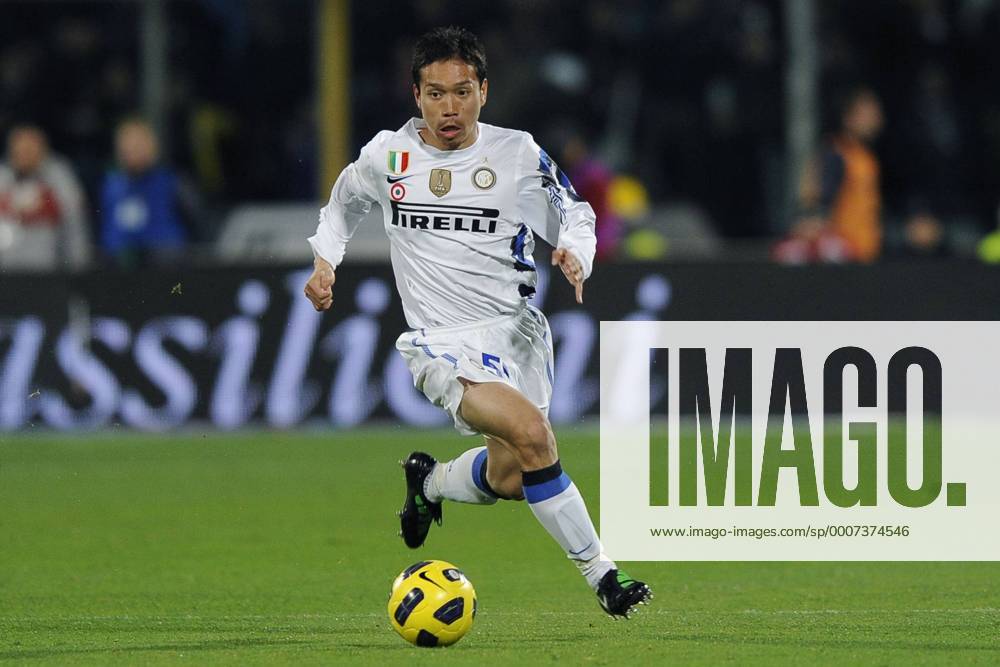 AC Florenz ACF Fiorentina (lila) vs. Inter Mailand (weiß) --- Yuto Nagatomo o0 Aufmacher