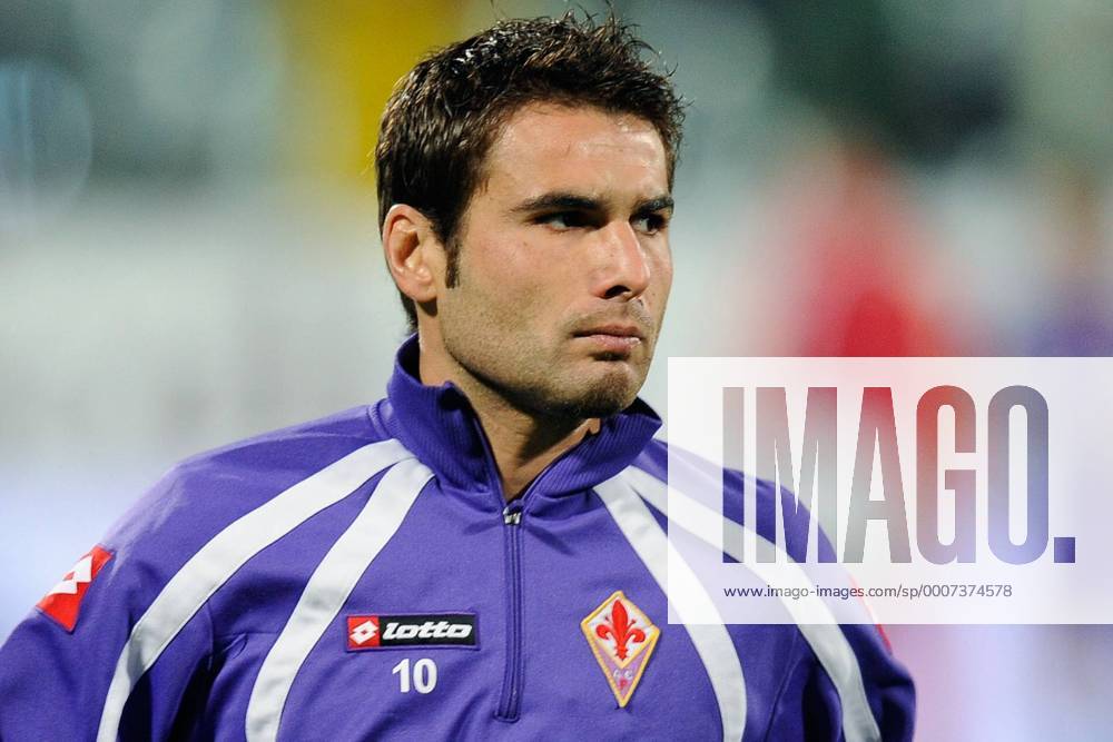 AC Florenz ACF Fiorentina (lila) vs. Inter Mailand (weiß) --- Adrian Mutu