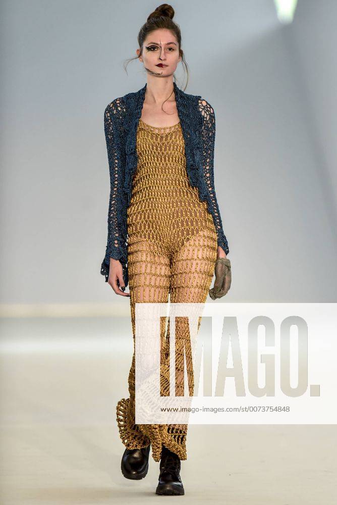 BELO HORIZONTE, MG - 06.10.2016: MINAS TREND OUTONO INVERNO 2017 - designer fashion show Doisélles during the nineteenth edition of the Minas Trend - Autumn Winter 2017 held in Expominas in Belo Horizonte, MG. on the afternoon of Thursday (06). x1211772x MourãoxPanda