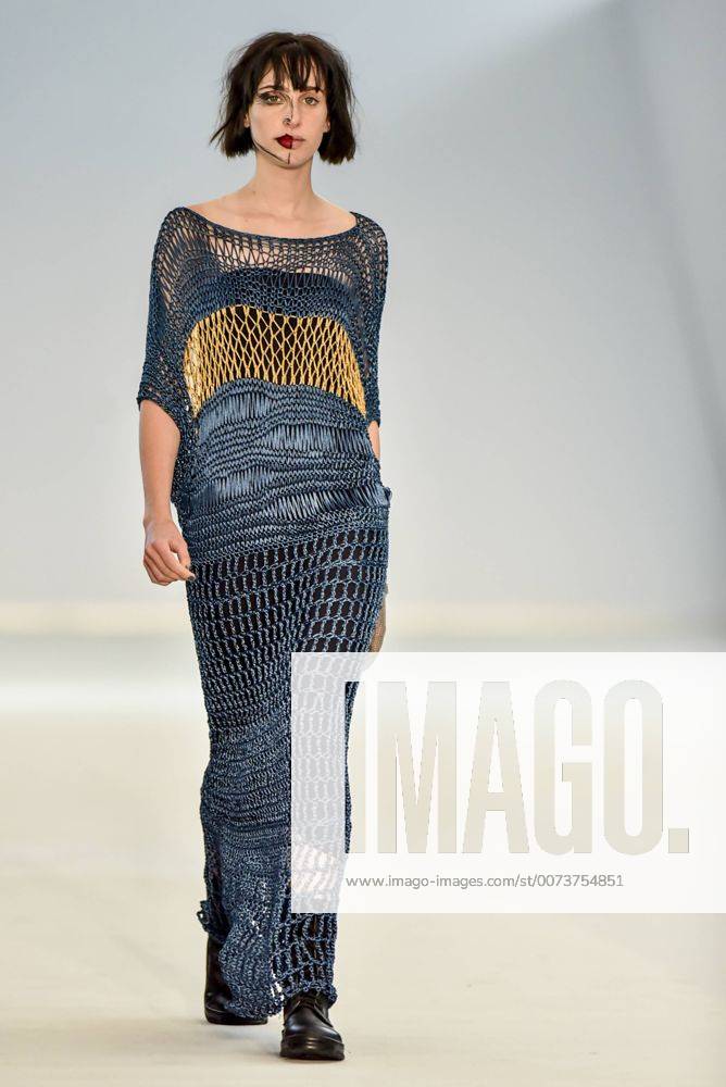 BELO HORIZONTE, MG - 06.10.2016: MINAS TREND OUTONO INVERNO 2017 - designer fashion show Doisélles during the nineteenth edition of the Minas Trend - Autumn Winter 2017 held in Expominas in Belo Horizonte, MG. on the afternoon of Thursday (06). x1211774x MourãoxPanda