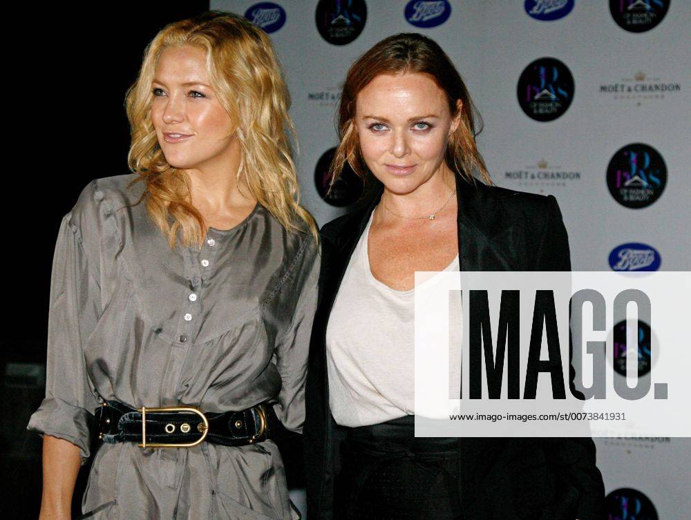 Sep 17, 2008 - London, England, United Kingdom - KATE HUDSON and STELLA MCCARTNEY at the Samsung Imagination Icon Series, The Red Thread: The Inspiration and Fashion of Valentino Garavani at the Hospital Club - ZUMAd42_