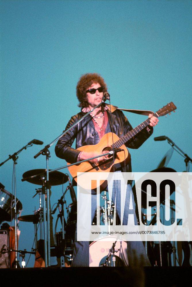 Bob Dylan world copyright GiovannixGiovannetti effigy