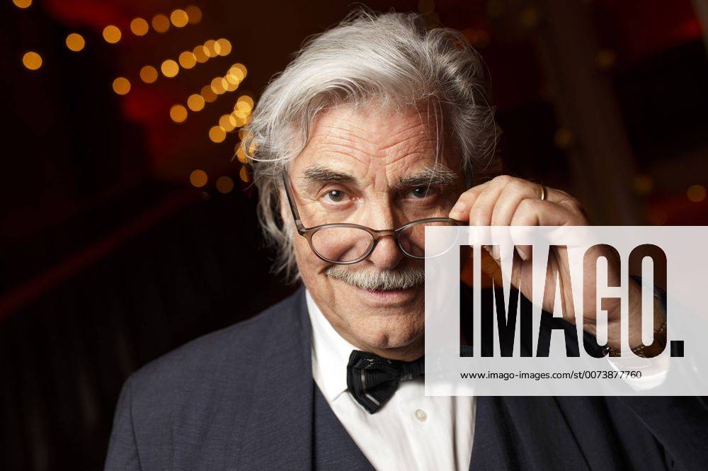 Peter Simonischek bei der Abschlussgala mit der Verleihung der International Film Awards NRW auf dem 26. Film Festival Cologne in der Festhalle. Köln, 14.10.2016 Foto:xC.xFuturexImage
